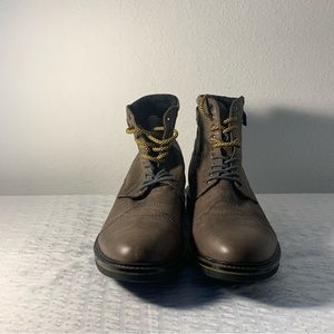 Mens Roan “Zalen” Grey Boots size 12